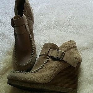Nine West Ankle booties